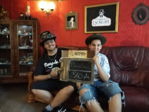 Gabinete Escarlata Escape Room Málaga