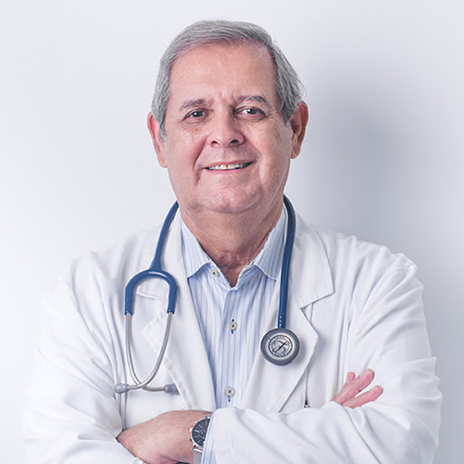 Dr. Nicomedes De La Rosa - Médicina Interna