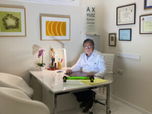 Dr. Félix Gómez-Guillamón y Arrabal, Internista