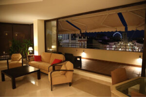 APARTAMENTOS LARIOSSUITES