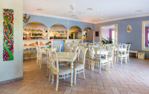 Aromas Lounge