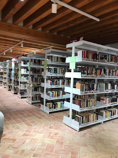 Biblioteca Pública Municipal "Jorge Guillén"