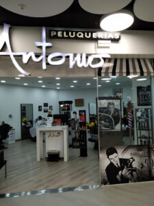 Antonio Peluqueros