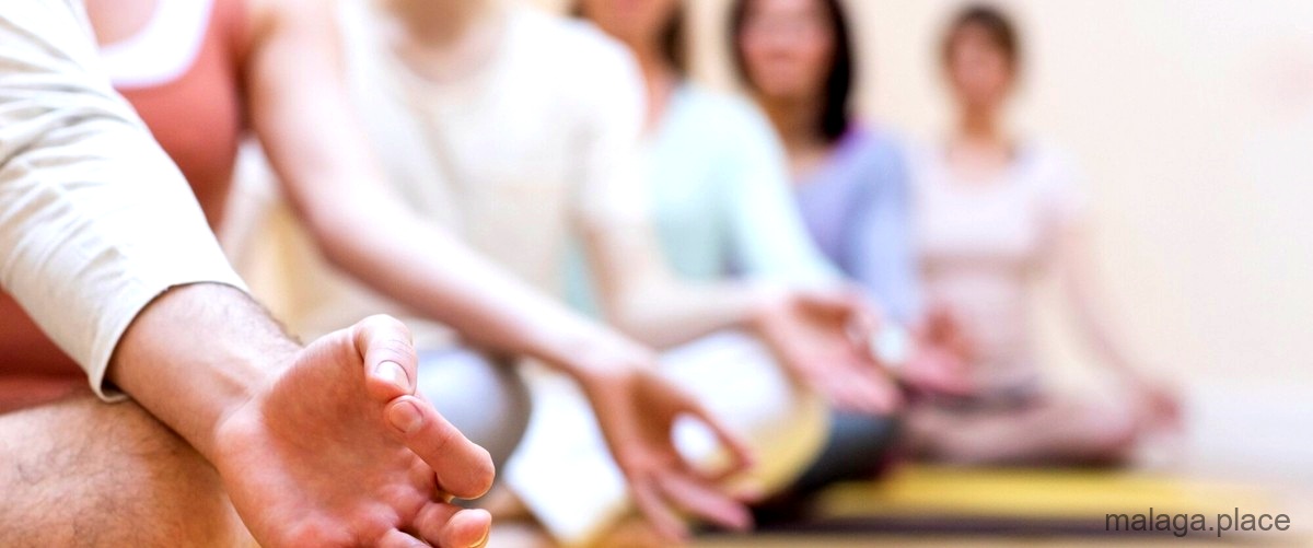 ¿Cuál es el beneficio principal de practicar yoga regularmente?