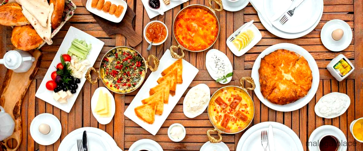 ¿Cuál es la mejor opción para disfrutar de la comida típica malagueña?