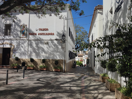 Colegio María Auxiliadora I Marbella (Salesianas)