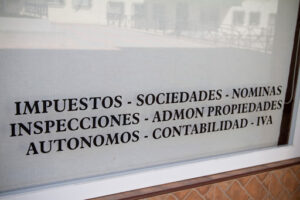 M&C CONSULTING - ABOGADOS - ASESORIA FISCAL, LABORAL, CONTABLE - ADMINISTRACIÓN DE FINCAS