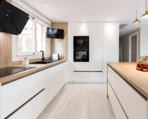 Bandera Vivar - Sofás, Cocinas y Muebles